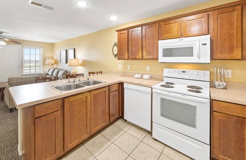 Canyon Lake Hotel | Holiday Inn Club Vacations Hill Country Resort Canyon LK by IHG