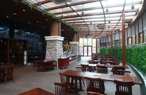Jinzhou District Hotel | Holiday Inn Dalian Hot Spring by IHG