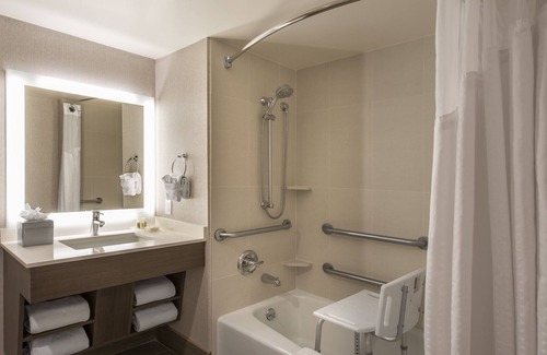 Lakewood Hotel | Holiday Inn Denver Lakewood by IHG