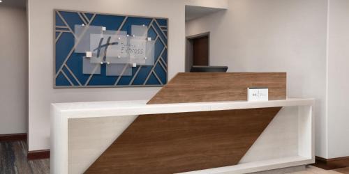 Truth or Consequences Hotel | Holiday Inn Express & Suites Truth Or Consequences by IHG