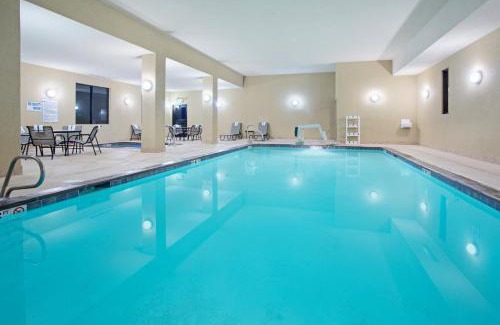 Truth or Consequences Hotel | Holiday Inn Express & Suites Truth Or Consequences by IHG