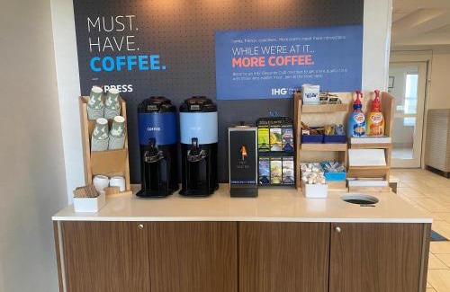 White River Junction Hotel | Holiday Inn Express Hotel & Suites White River Junction by IHG