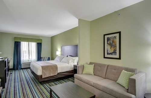 Carrizo Springs Hotel | Holiday Inn Express & Suites Carrizo Springs by IHG