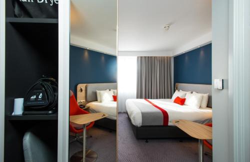 Burton on Trent Hotel | Holiday Inn Express Burton on Trent by IHG