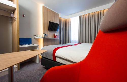 Burton on Trent Hotel | Holiday Inn Express Burton on Trent by IHG