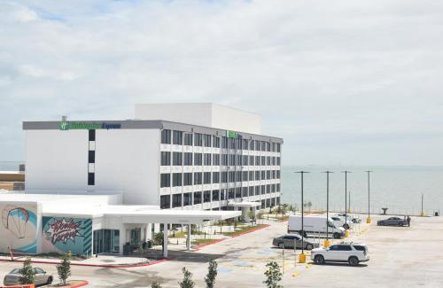 Del Mar Hotel | Holiday Inn Express Corpus Christi - Beachfront by IHG