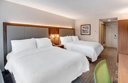 West Long Branch Hotel | Holiday Inn Express & Suites West Long Branch - Eatontown by IHG