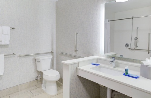 Dahlgren Hotel | Holiday Inn Express and Suites King George- Dahlgren by IHG