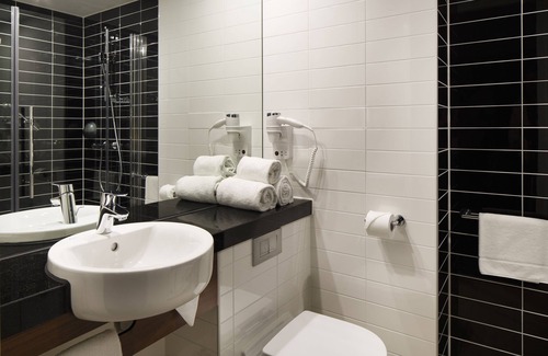 Bedrijventerrein Sloterdijk Hotel | Holiday Inn Express Amsterdam - Sloterdijk Station by IHG