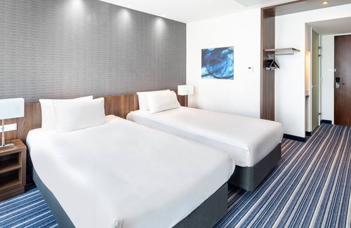 Bedrijventerrein Sloterdijk Hotel | Holiday Inn Express Amsterdam - Sloterdijk Station by IHG