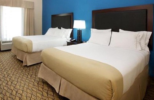 Bossier City Hotel | Holiday Inn Express and Suites Bossier City Louisiana Downs by IHG