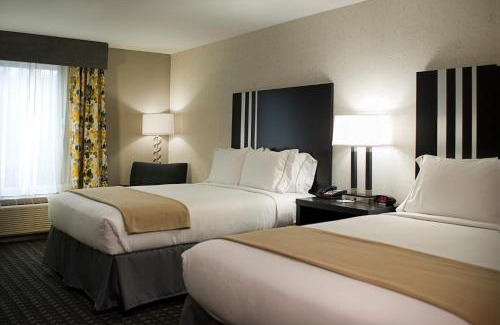 Madison Hotel | Holiday Inn Express and Suites Madison Central by IHG