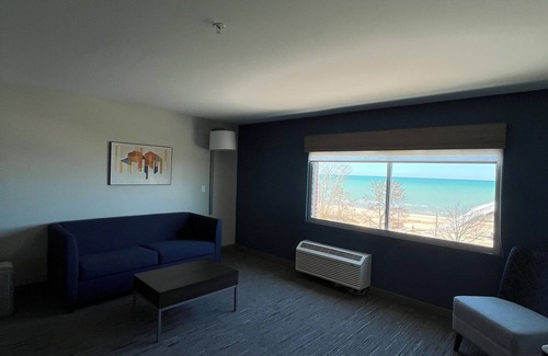 Oscoda Hotel | Holiday Inn Express and Suites Oscoda by IHG