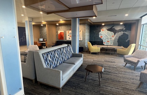 Tomah Hotel | Holiday Inn Express and Suites Tomah by IHG