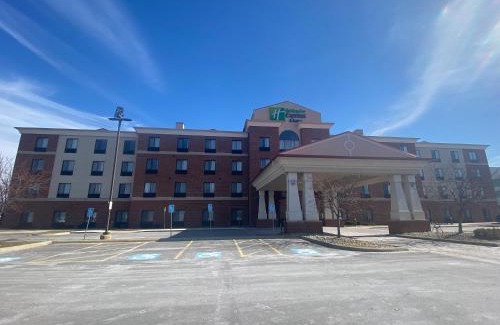 Troy Hotel | Holiday Inn Express and Suites Detroit North-Troy by IHG