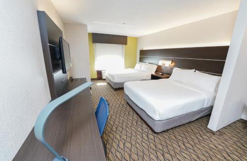 Springfield Hotel | Holiday Inn Express and Suites Springfield Medical District by IHG