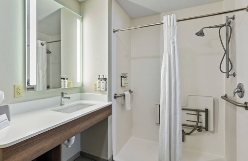 Wytheville Hotel | Holiday Inn Express and Suites Wytheville by IHG