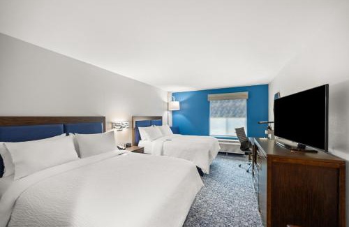 Woodfin Hotel | Holiday Inn Express Asheville Woodfin by IHG