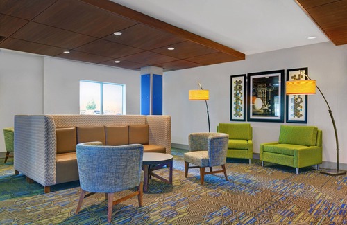 Atmore Hotel | Holiday Inn Express Atmore by IHG