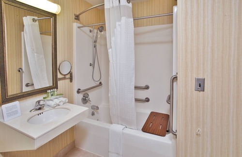 Breaux Bridge Hotel | Holiday Inn Express Breaux Bridge by IHG