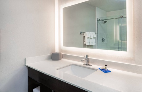 Albuquerque Hotel | Holiday Inn Express - Balloon Fiesta Park by IHG