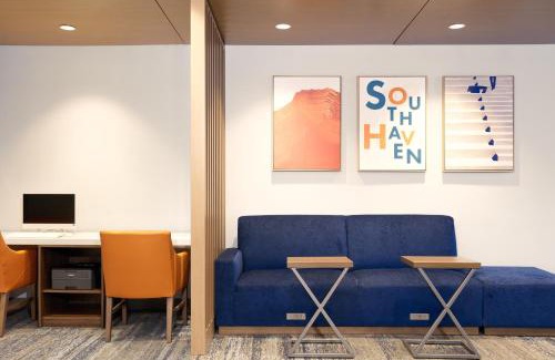 Pumphrey Hotel | Holiday Inn Express Baltimore - BWI Airport NE by IHG