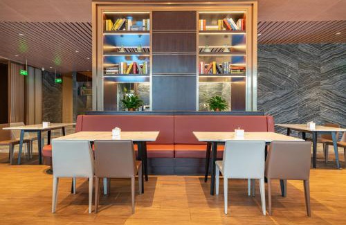 Wangjing Hotel | Holiday Inn Express Beijing Huacai by IHG