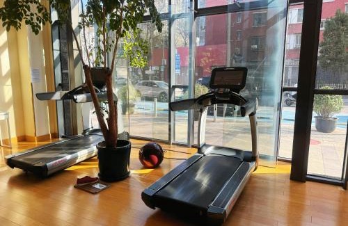 Downtown Beijing Hotel | Holiday Inn Express Beijing Dongzhimen by IHG