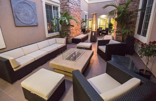 Benicia Hotel | Holiday Inn Express Benicia