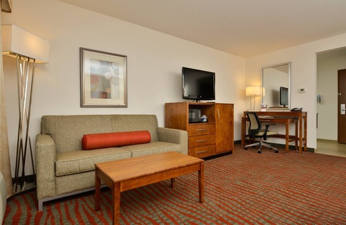 Milford Hotel | Holiday Inn Express Boston - Milford by IHG