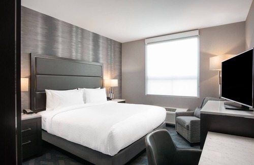 Quincy Hotel | Holiday Inn Express Boston South - Quincy by IHG