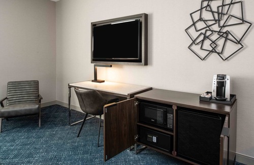Quincy Hotel | Holiday Inn Express Boston South - Quincy by IHG