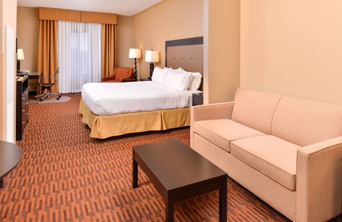 Breezewood Hotel | Holiday Inn Express Breezewood by IHG