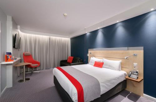 Burnley Hotel | Holiday Inn Express Burnley M65 Jct 10 by IHG