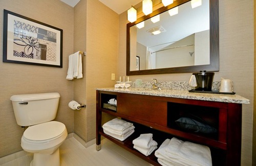 Canandaigua Hotel | Holiday Inn Express Canandaigua - Finger Lakes by IHG