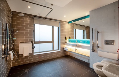 Cambourne Hotel | Holiday Inn Express Cambridge West Cambourne by IHG