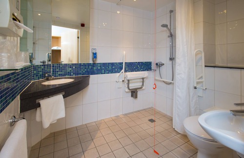 Cherry Hinton Hotel | Holiday Inn Express Cambridge by IHG