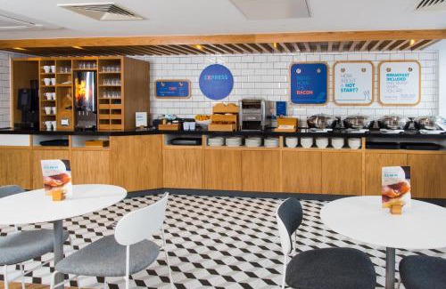 Atlantic Wharf Hotel | Holiday Inn Express Cardiff Bay by IHG