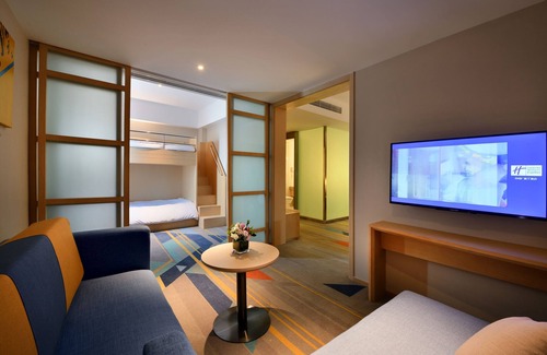 Chengdu Hotel | Holiday Inn Express Chengdu Tianhe by IHG