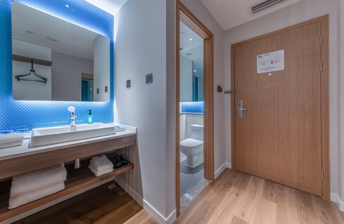 Zhongxian Hotel | Holiday Inn Express Chongqing Zhongxian by IHG