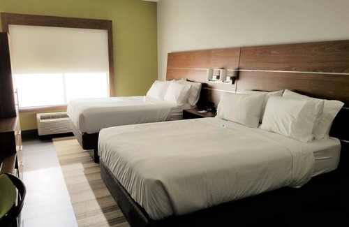 Dentsville Hotel | Holiday Inn Express Columbia NE - Fort Jackson by IHG