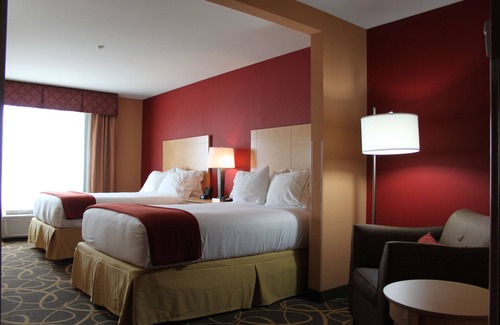 Cortland Hotel | Holiday Inn Express Cortland by IHG
