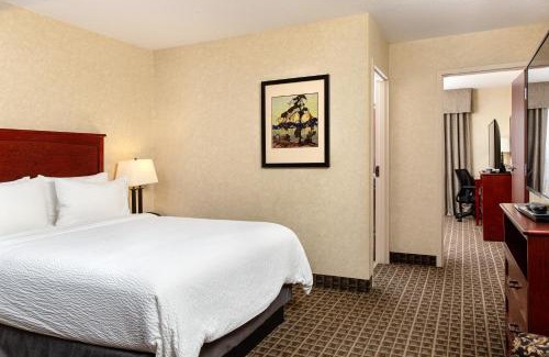 Northeast Edmonton Hotel | Holiday Inn Express Edmonton North by IHG