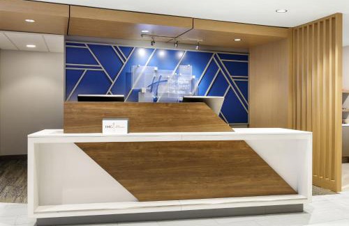 Fremont Hotel | Holiday Inn Express Fremont by IHG