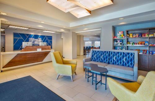 Fremont Hotel | Holiday Inn Express Fremont by IHG