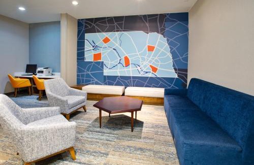 Fremont Hotel | Holiday Inn Express Fremont by IHG