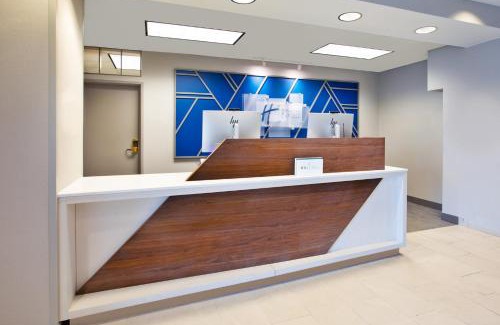 Fremont Hotel | Holiday Inn Express Fremont by IHG