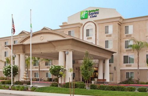 Raisin Hotel | Holiday Inn Express Fresno River Park Highway 41, an Ihg Hotel