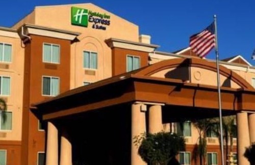 Raisin Hotel | Holiday Inn Express Fresno River Park Highway 41, an Ihg Hotel