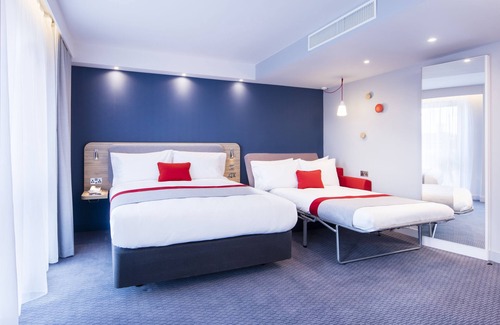 Gibraltar Hotel | Holiday Inn Express Gibraltar by IHG